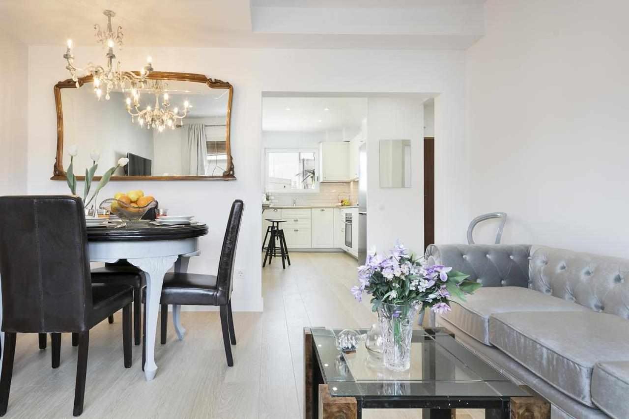 Apartment Leonor Barcelona Exterior photo